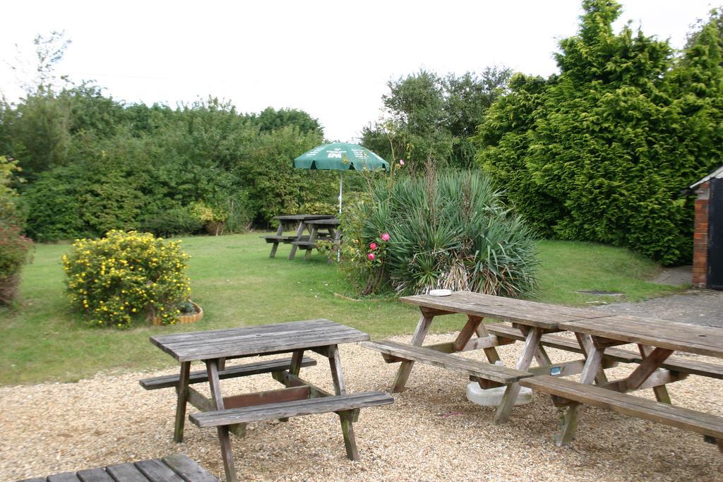 Farmhouse Inn Thaxted Екстериор снимка