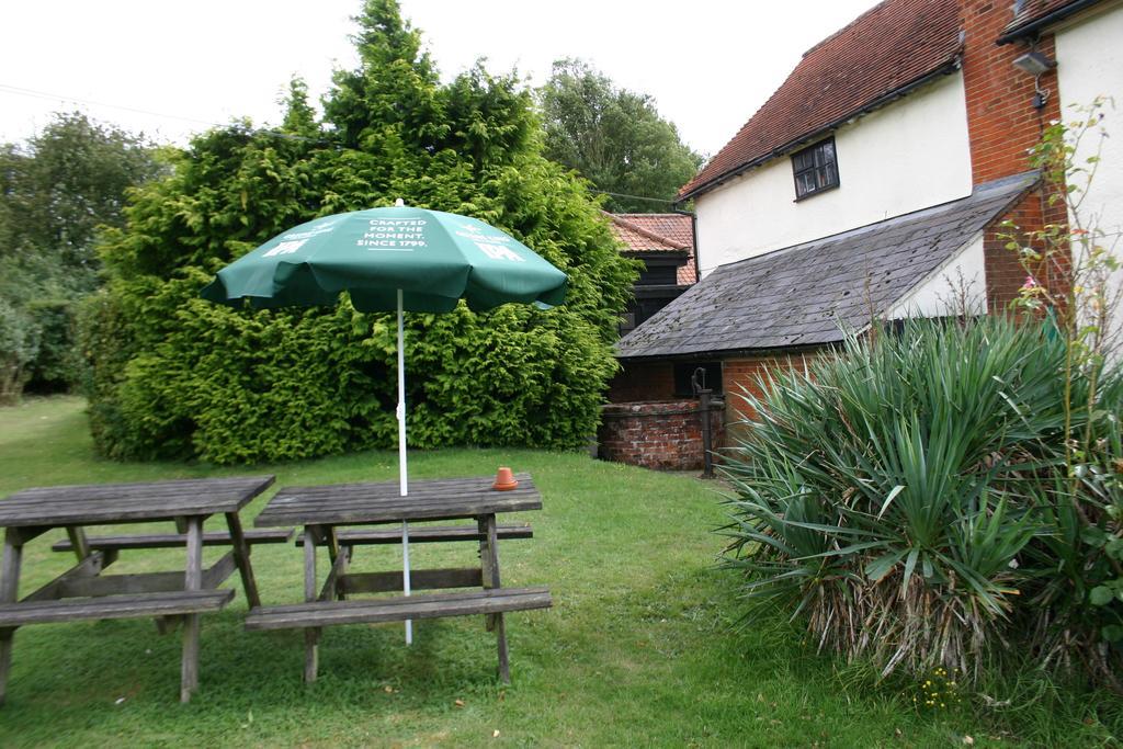 Farmhouse Inn Thaxted Екстериор снимка