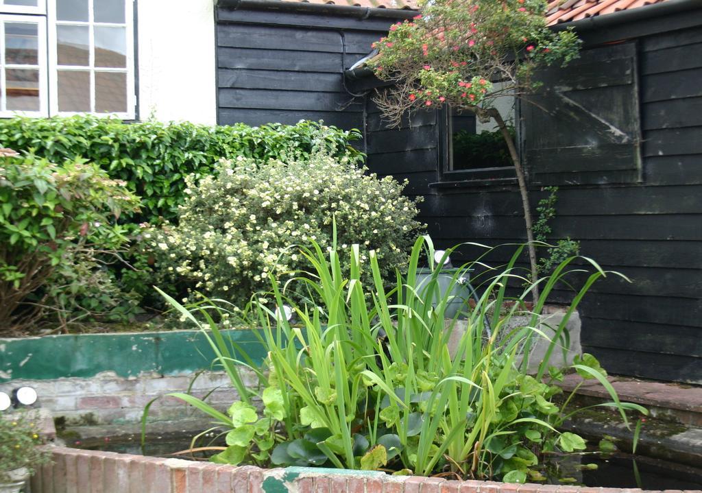 Farmhouse Inn Thaxted Екстериор снимка
