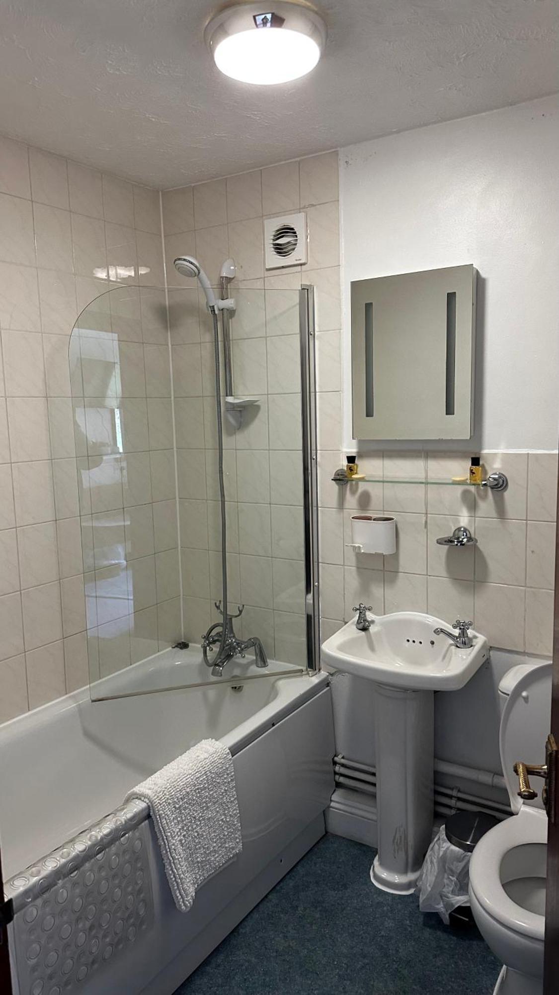 Farmhouse Inn Thaxted Екстериор снимка